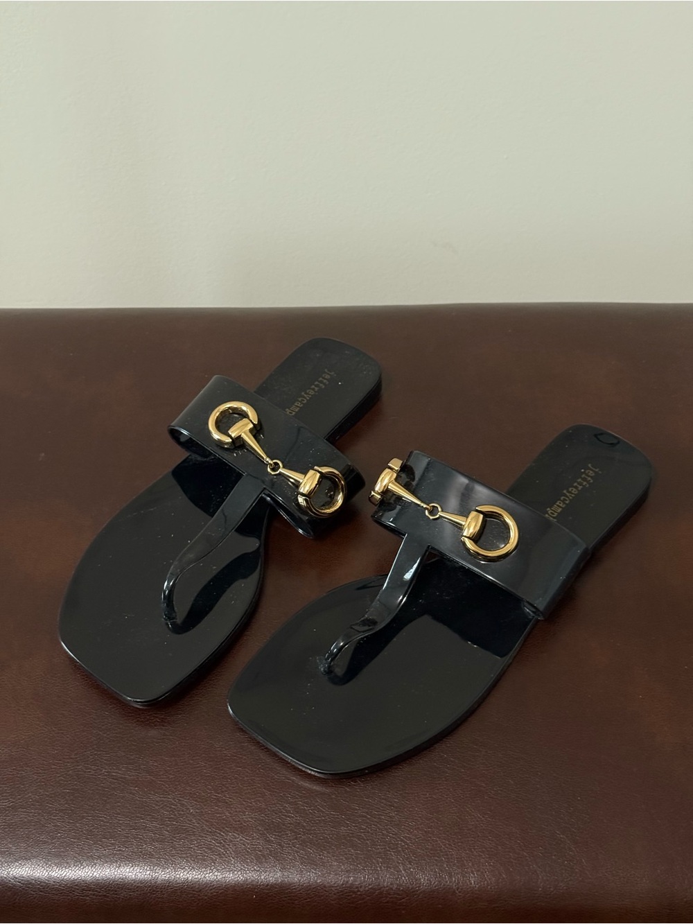 Jeffrey Campbell Linques Black Gold Jelly Sandals Size 7 NWOT
